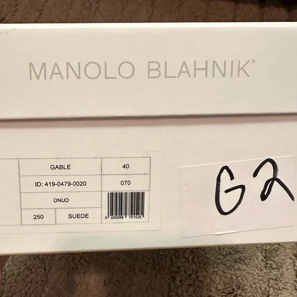 Manolo Blahnik Gable Sandal in Nude Suede - Picture 4 of 4